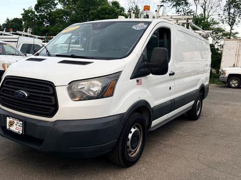Used 2017 Ford Transit 250 130 Low Roof RWD image 5