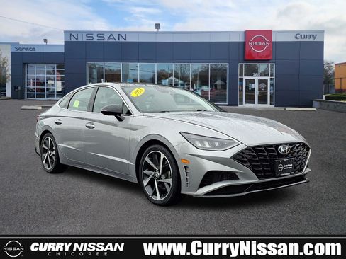 Used 2023 Hyundai Sonata SEL Plus w/ Preferred Accessory Package FWD image 1