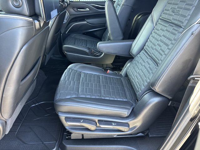 Used 2023 Cadillac Escalade ESV V AWD/4WD image 27