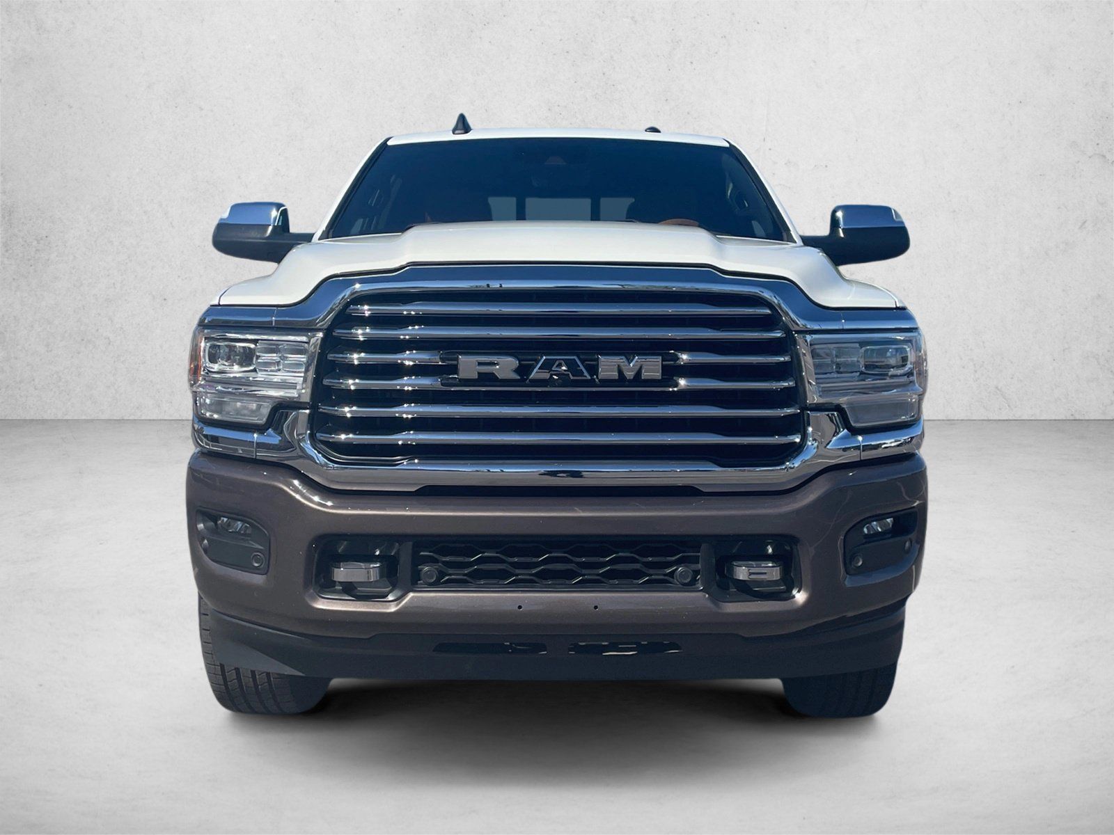 Used 2022 RAM 2500 Limited AWD/4WD image 2