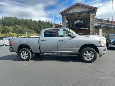 Used 2019 RAM 2500 Big Horn w/ Towing Technology Group AWD/4WD image 4