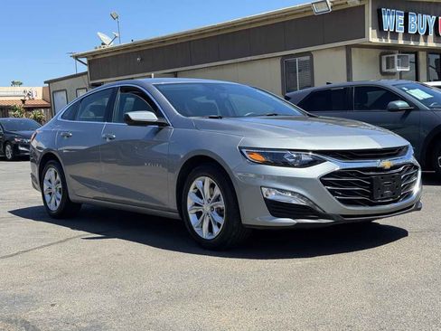 Used 2025 Chevrolet Malibu LT image 4