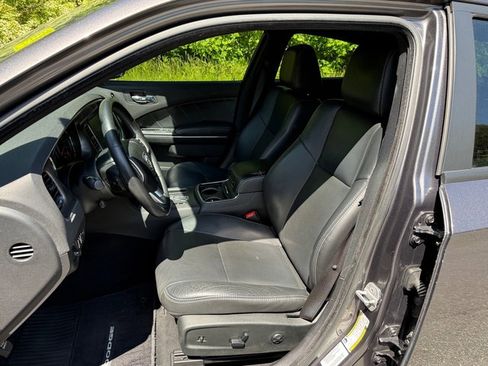 Used 2013 Dodge Charger R/T RWD image 11