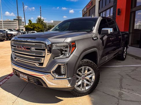 Used 2020 GMC Sierra 1500 SLT image 2