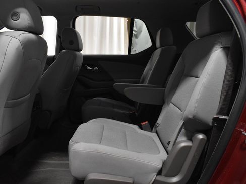 Used 2020 Chevrolet Traverse LT w/ LPO, Floor Liner Package image 7