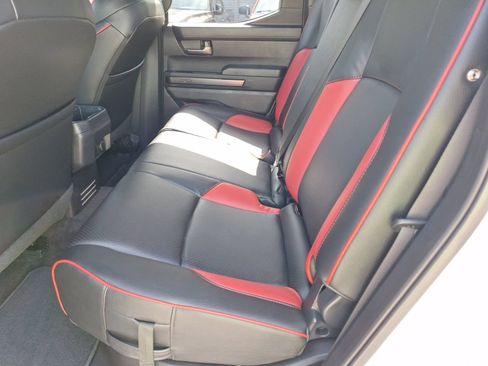 Used 2025 Toyota Tacoma TRD Sport AWD/4WD image 30