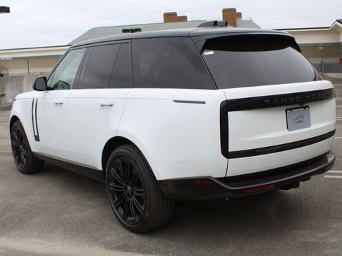 New 2025 Land Rover Range Rover Autobiography image 10