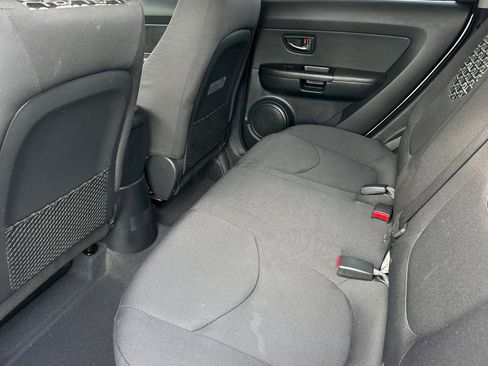Used 2011 Kia Soul + w/ Audio Pkg image 12