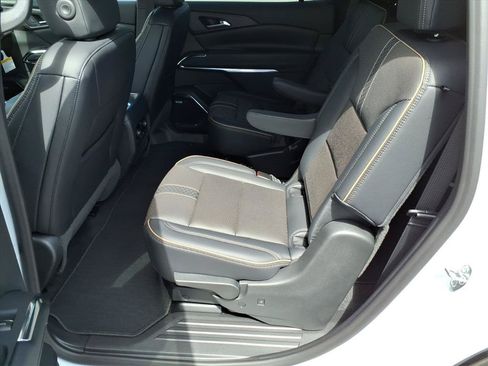 New 2026 Chevrolet Traverse High Country AWD/4WD image 9