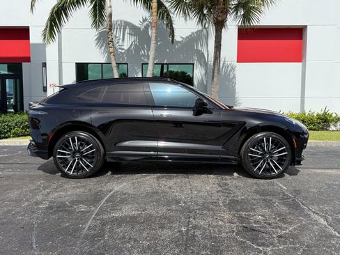 Used 2023 Aston Martin DBX 707 AWD/4WD image 2