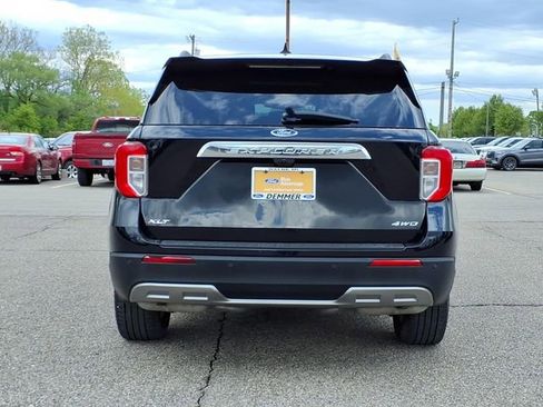Certified 2023 Ford Explorer XLT w/ Equipment Group 202A AWD/4WD image 5