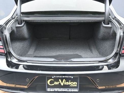 Used 2019 Dodge Charger SXT AWD/4WD image 15