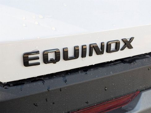 New 2026 Chevrolet Equinox LT w/ Midnight Edition FWD image 6