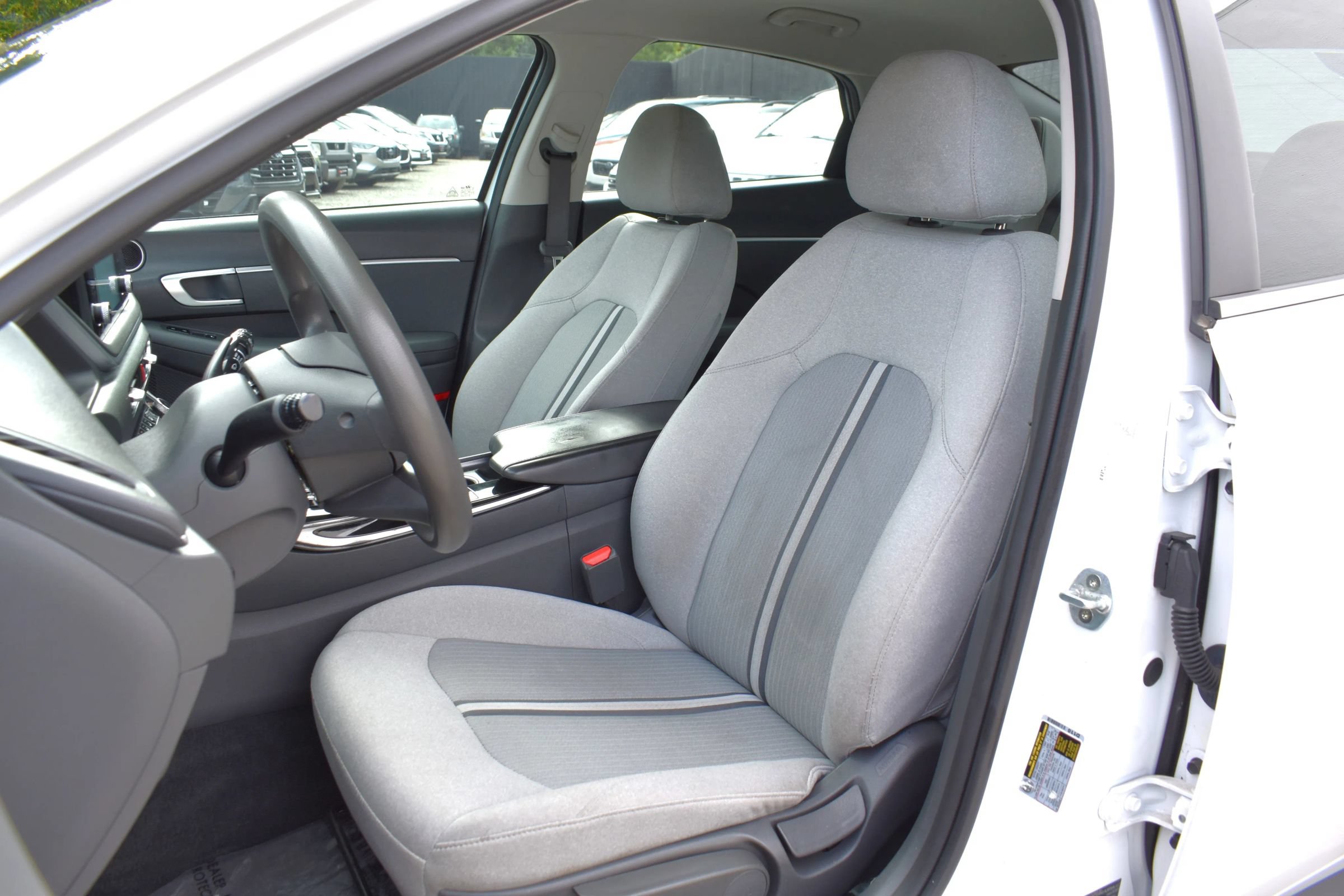 Used 2021 Hyundai Sonata SE FWD image 11