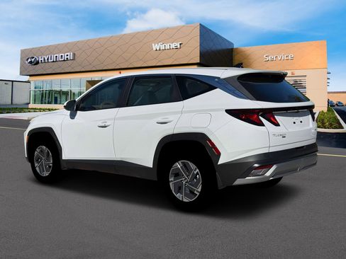 New 2026 Hyundai Tucson Blue SE image 4