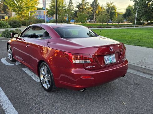 Used 2010 Lexus IS 350C RWD image 7