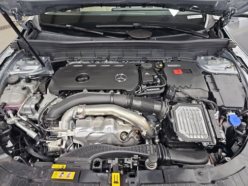 New 2026 Mercedes-Benz GLB 250 image 32