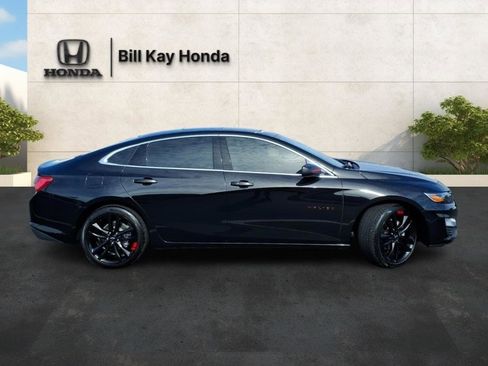 Used 2022 Chevrolet Malibu LT w/ Redline Edition image 2