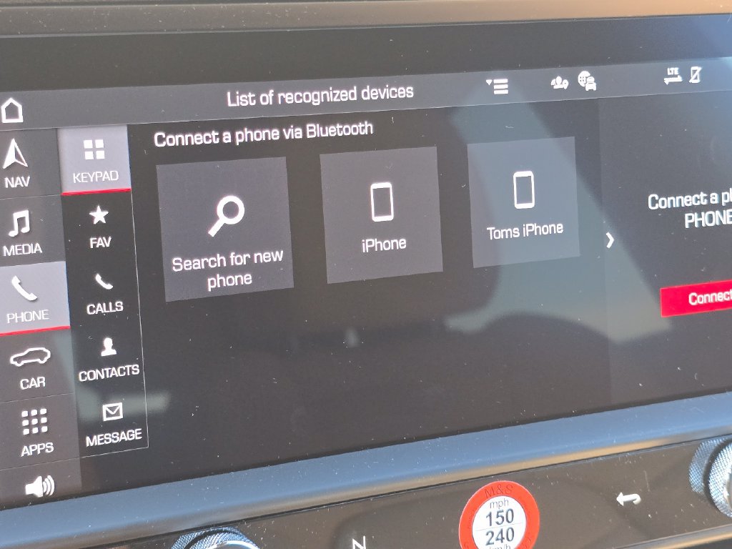 Certified 2026 Porsche Macan AWD/4WD image 26