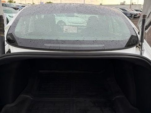 Used 2022 Tesla Model 3 Long Range AWD/4WD image 11