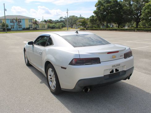 Used 2015 Chevrolet Camaro LS RWD image 5