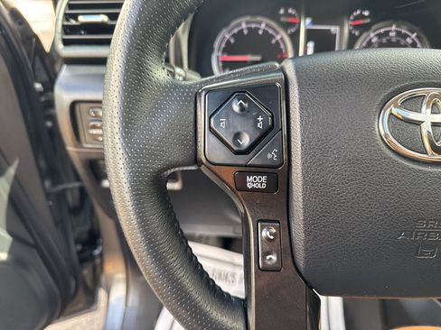 Used 2021 Toyota 4Runner TRD Off-Road Premium image 19