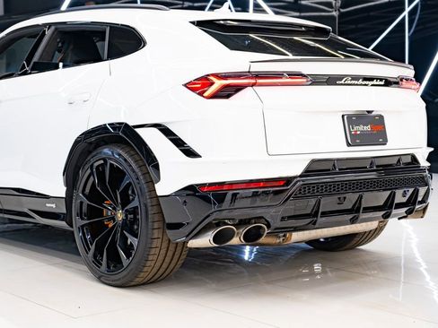 Used 2023 Lamborghini Urus S AWD/4WD image 9