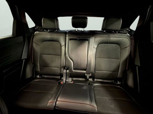 Certified 2025 Ford Escape ST-Line image 26