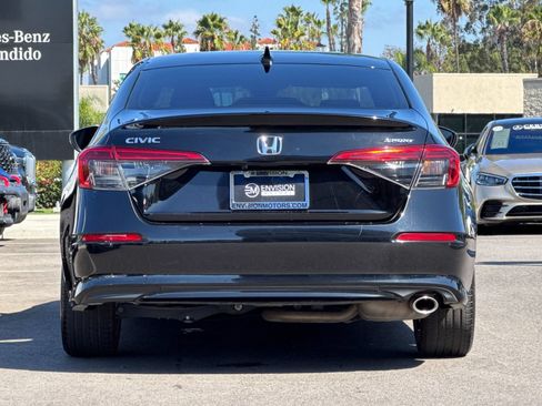 Used 2024 Honda Civic Sport image 4