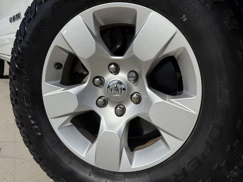 Used 2021 RAM 1500 Lone Star RWD image 11