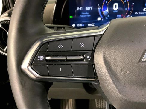 Used 2025 Chevrolet Equinox LT w/ Convenience Package II image 18