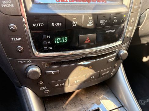 Used 2011 Lexus IS 250 AWD image 19