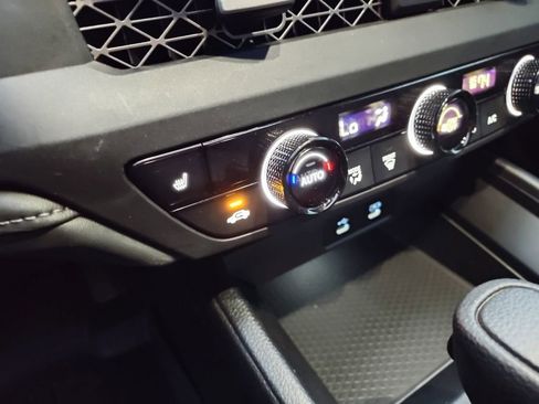 Used 2025 Honda Accord SE image 9