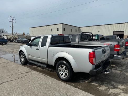 Used 2012 Suzuki Equator Sport image 5