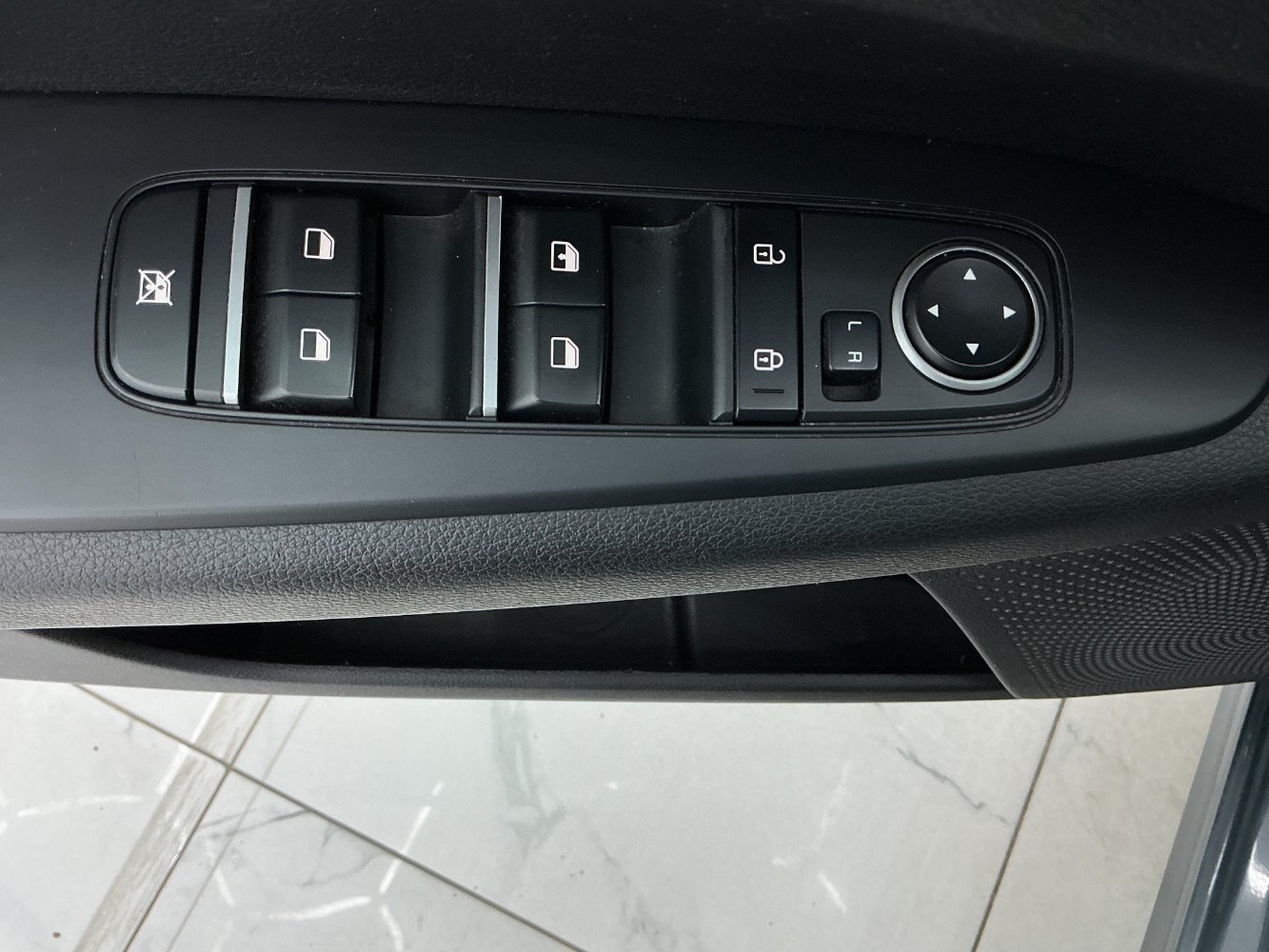 Used 2020 Kia Forte LXS FWD image 37