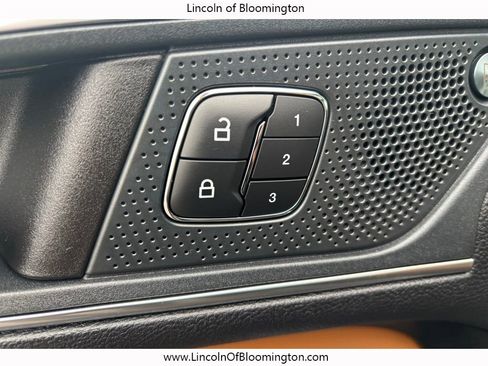 Used 2024 Ford Edge Titanium w/ Titanium Elite Package image 30