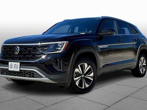 New 2026 Volkswagen Atlas Cross Sport SE image 1