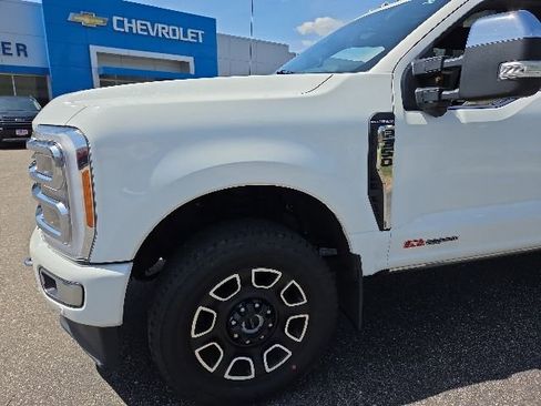 Used 2023 Ford F350 Platinum AWD/4WD image 44