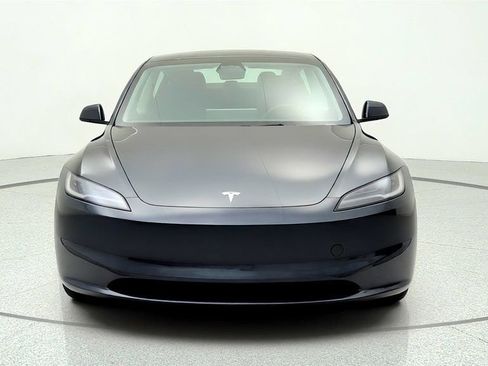 Used 2025 Tesla Model 3 Long Range RWD image 2