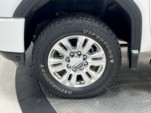 Used 2023 GMC Sierra 3500 Denali w/ Technology Package AWD/4WD image 41