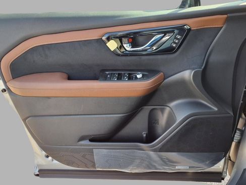 New 2026 Subaru Forester Touring image 13