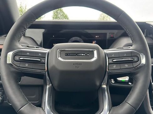 New 2026 GMC Yukon XL Denali w/ Sun & Power Step Package AWD/4WD image 22