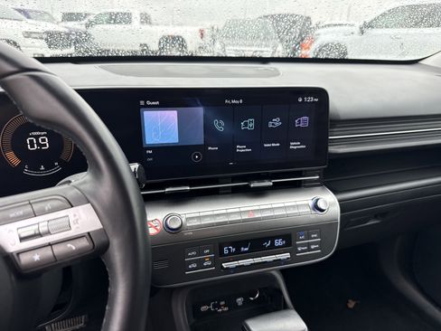 Used 2025 Hyundai Kona SEL AWD/4WD image 20