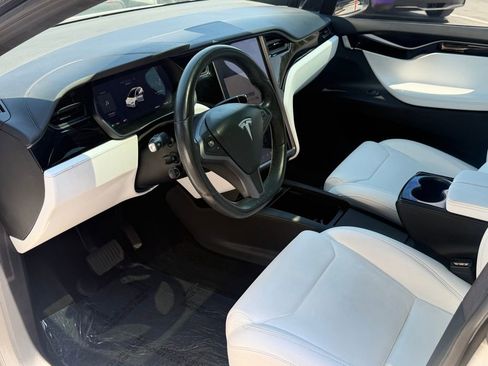 Used 2018 Tesla Model X 100D image 24
