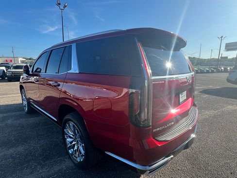 Used 2022 Cadillac Escalade Premium Luxury w/ LPO, Radiant Package image 7