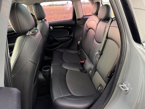 Used 2022 MINI Cooper S image 25