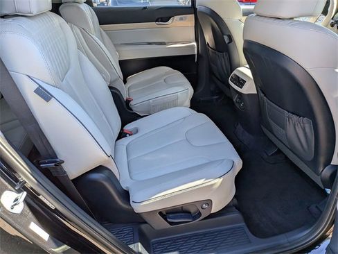 Used 2023 Hyundai Palisade Limited w/ Cargo Package image 34