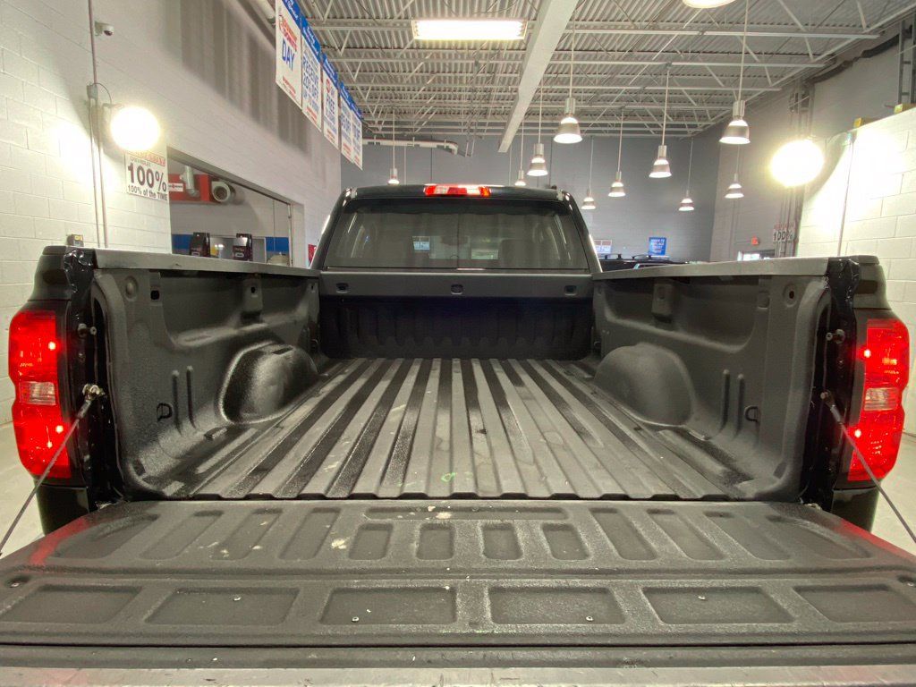 Used 2018 Chevrolet Silverado 2500 LTZ w/ Vortec Plus Package AWD/4WD image 30