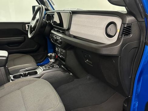 Used 2024 Jeep Wrangler Unlimited w/ Convenience Group AWD/4WD image 35