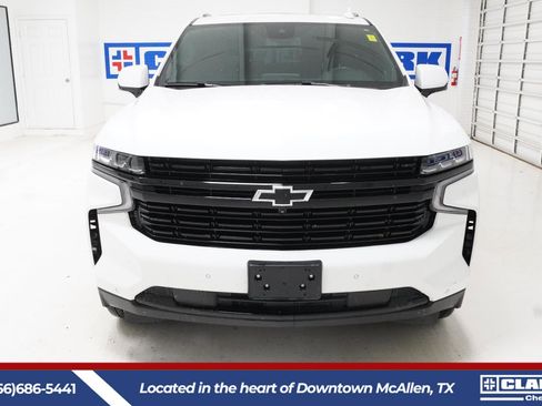 Used 2023 Chevrolet Suburban RST w/ Luxury Package RWD image 2